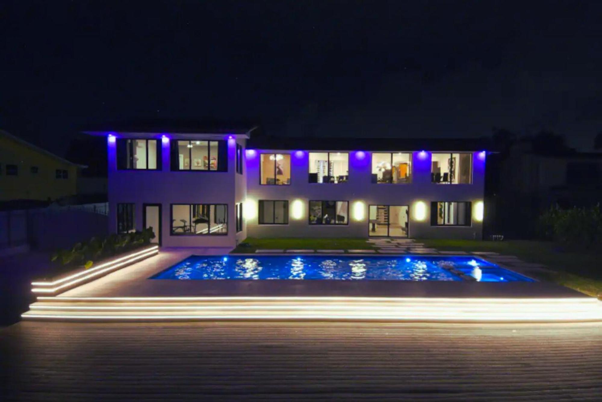 Luxe Waterfront Mansion W Private Nightclub, Cinema, Game Room, Gym & Pool Miami Exterior foto